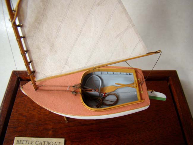 A charming 1:48 scale model of a Beetle Catboat circa 1921 — image 2